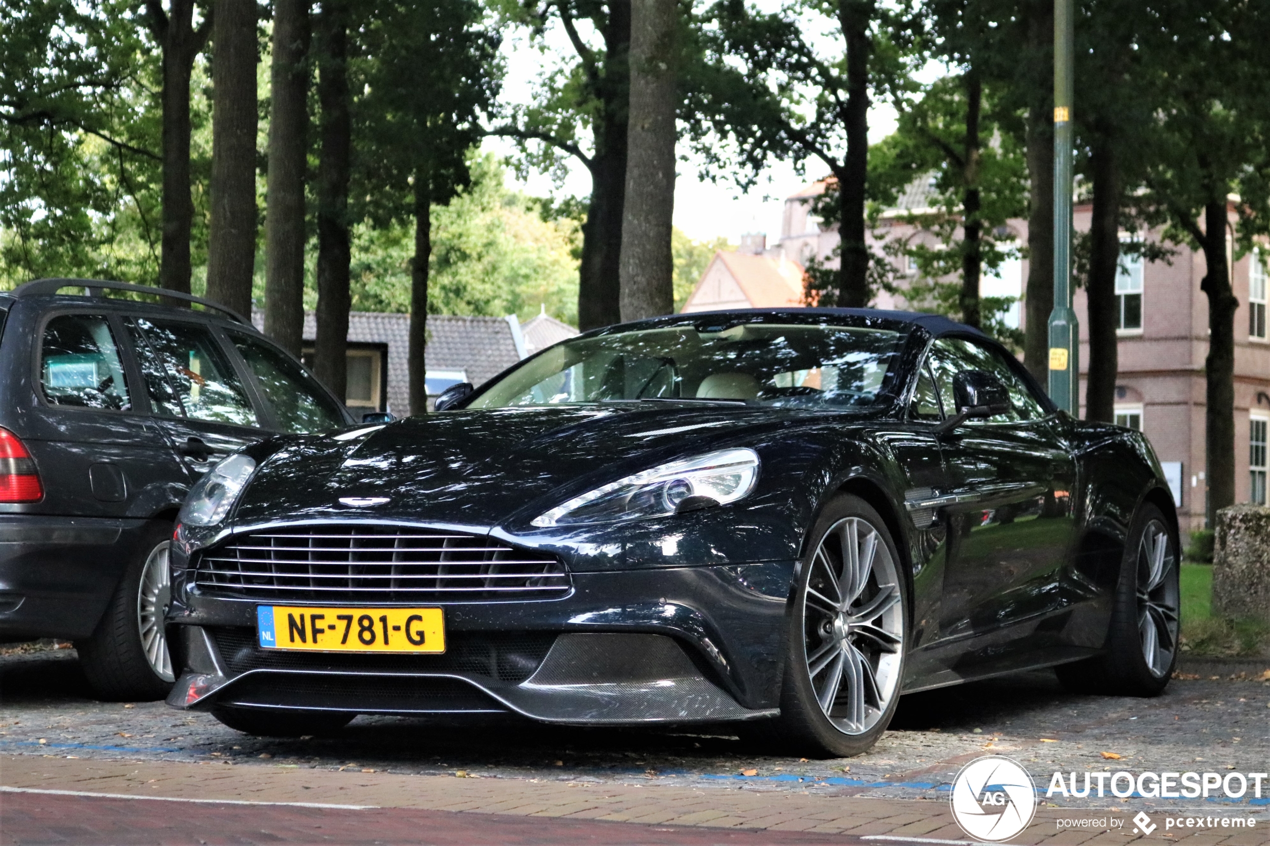 Aston Martin Vanquish Volante