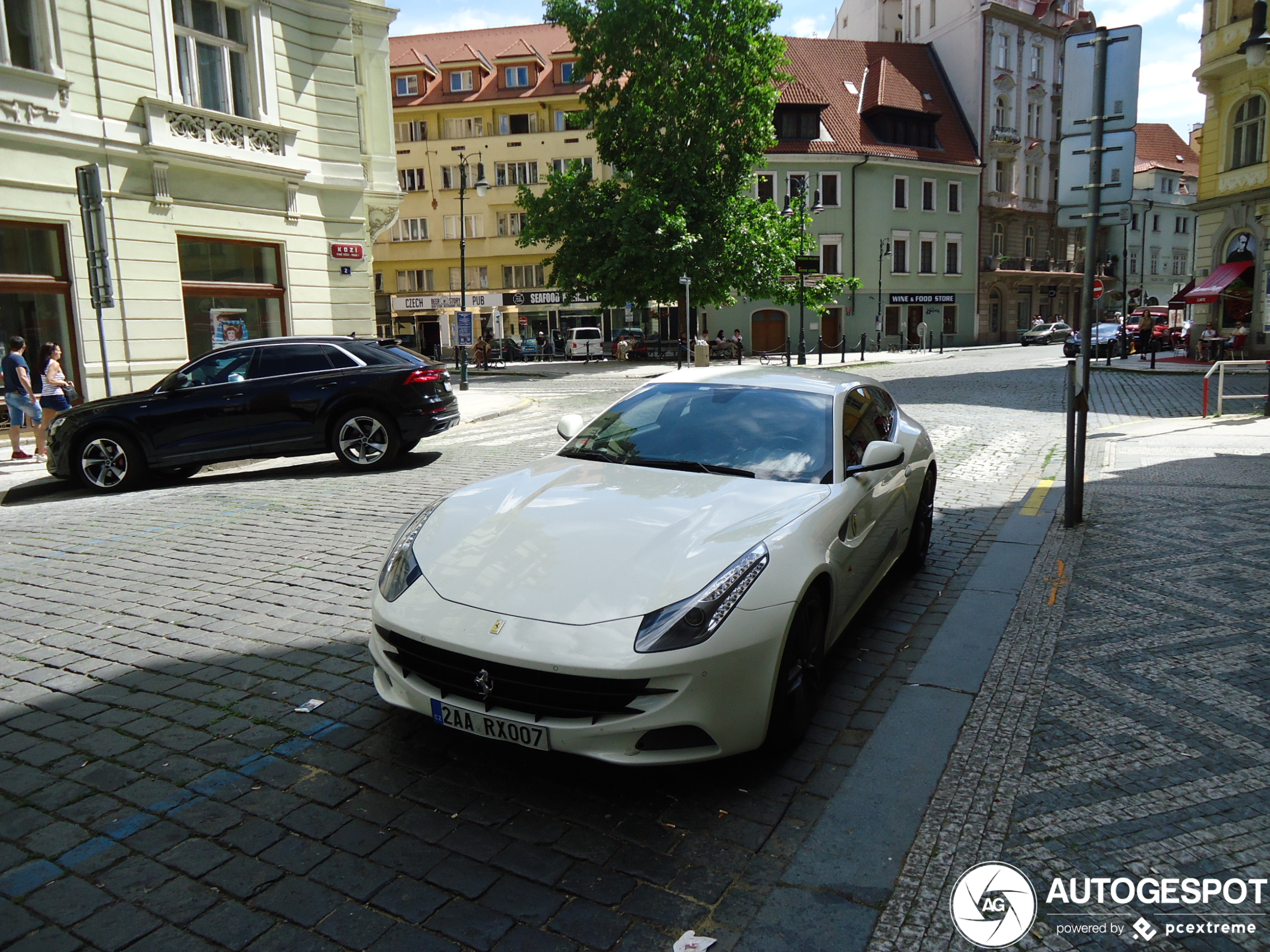 Ferrari FF