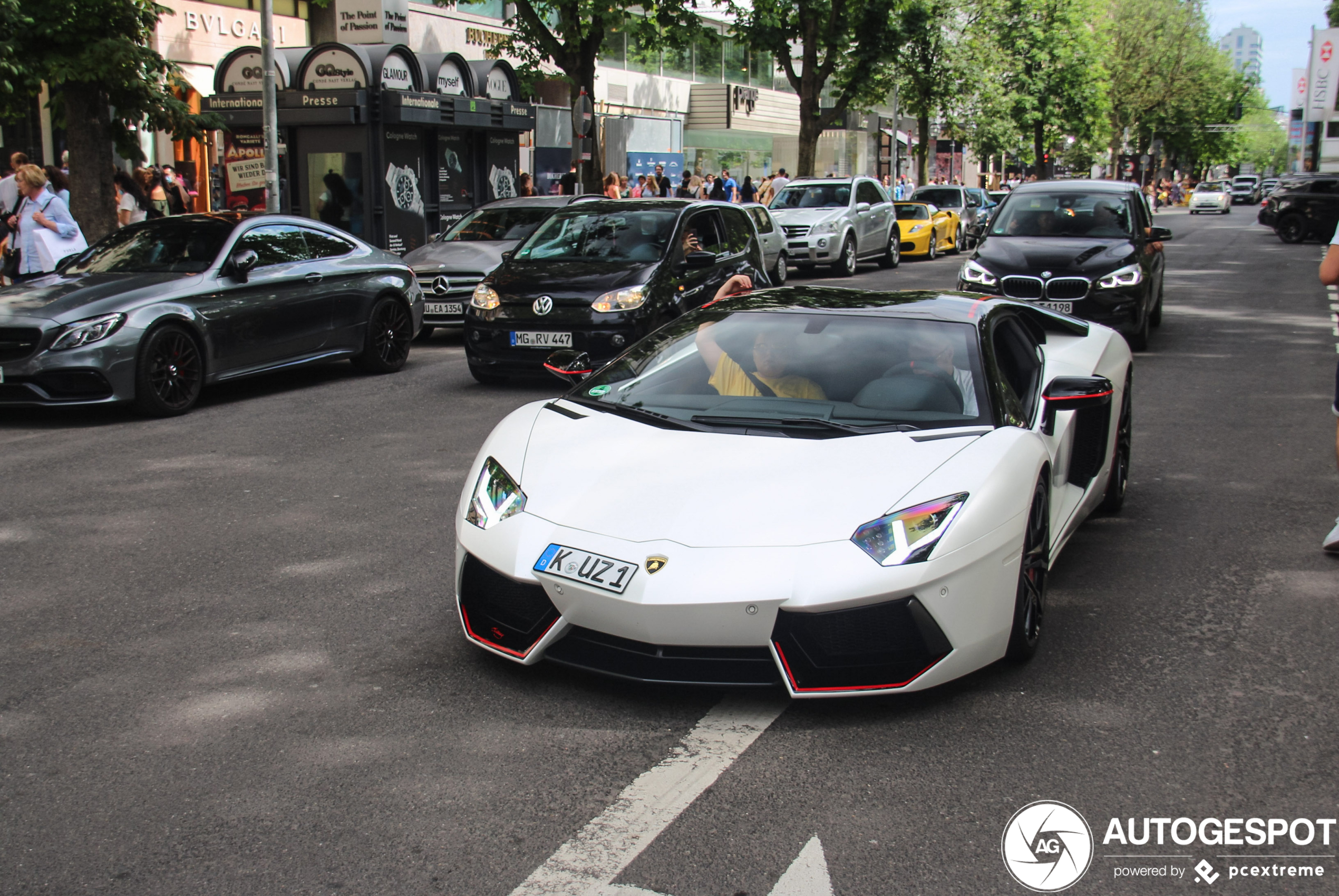 Lamborghini Aventador LP700-4 Pirelli Edition