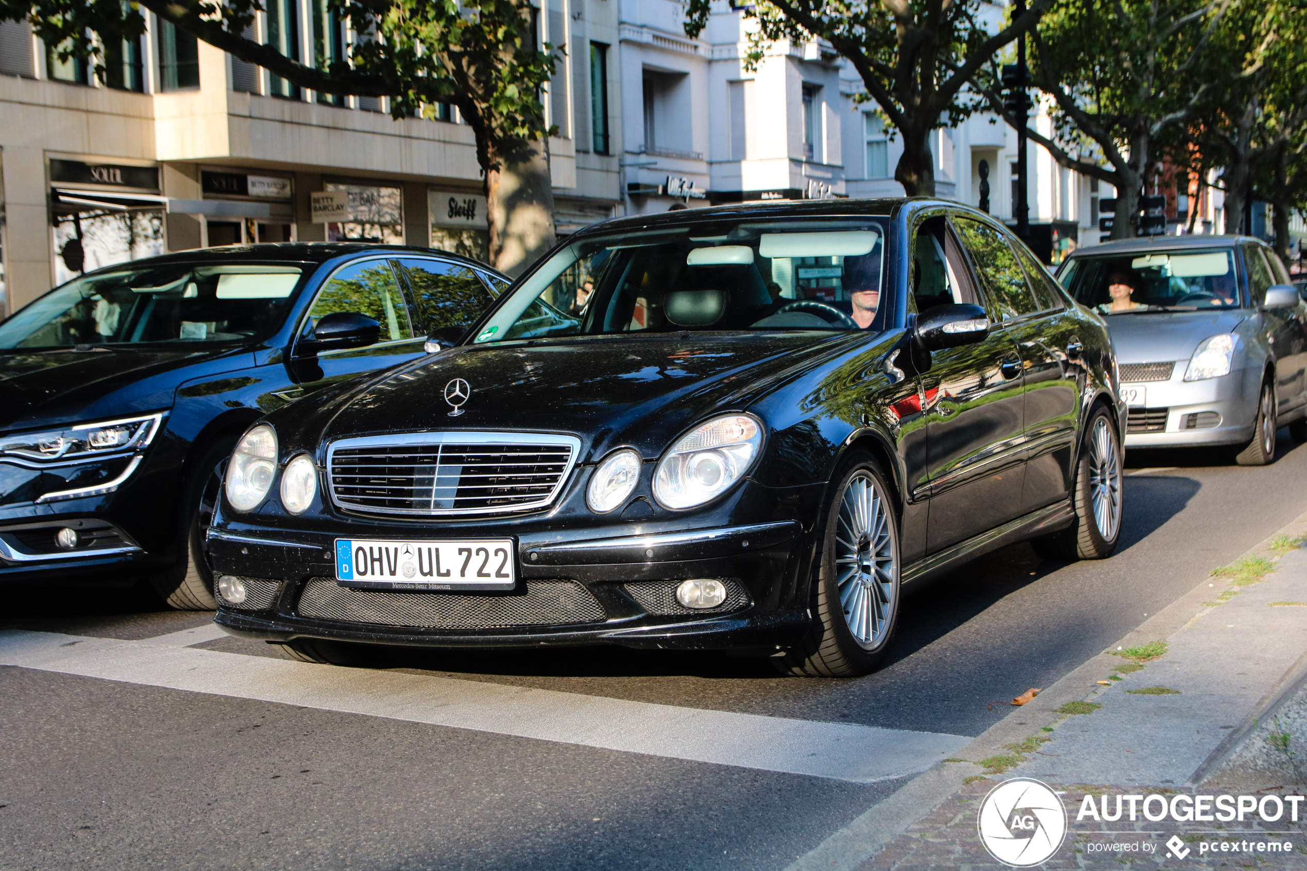 Mercedes-Benz E 55 AMG