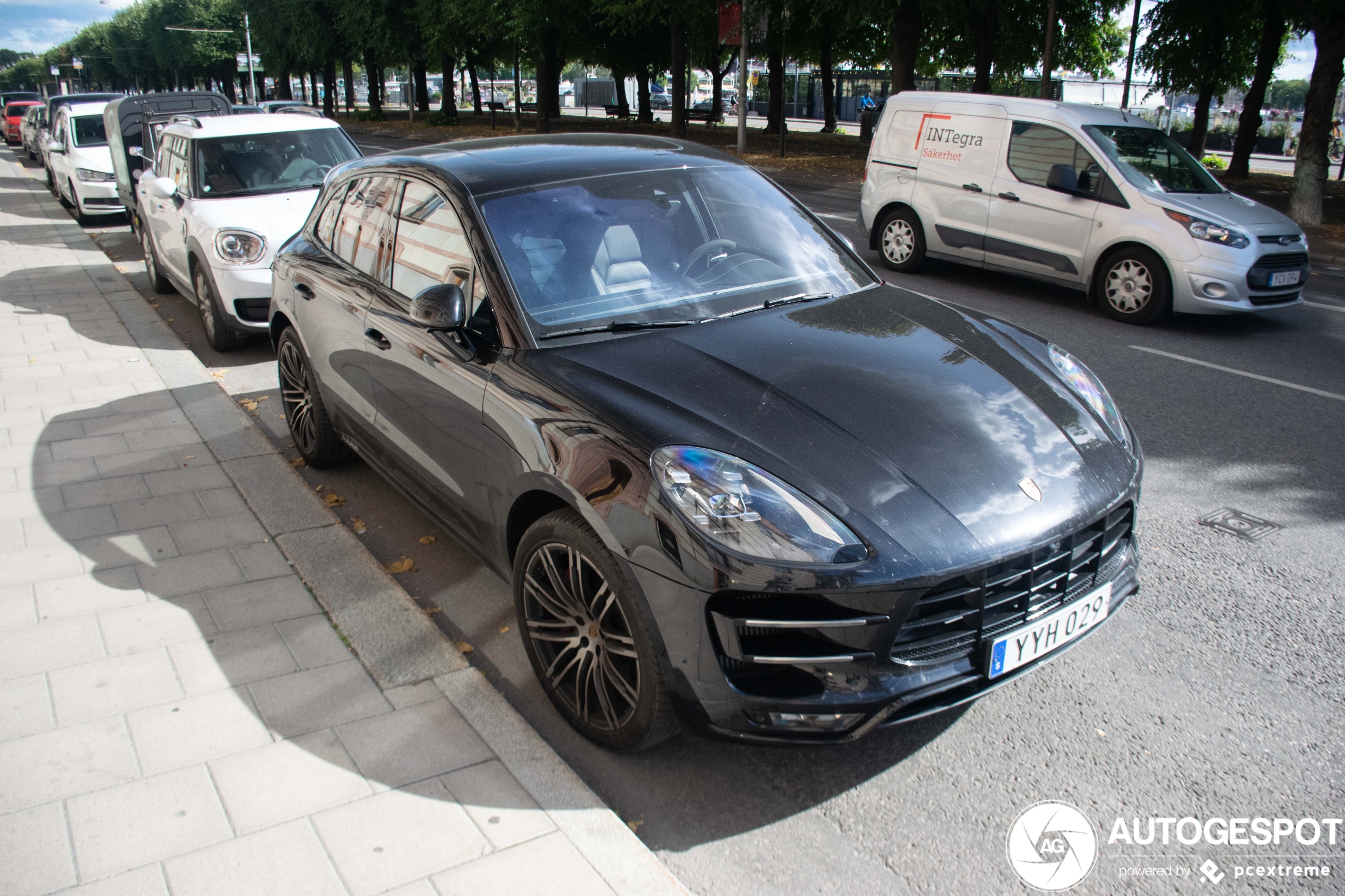 Porsche 95B Macan Turbo