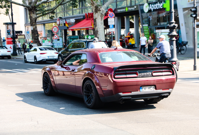 Dodge Challenger SRT Hellcat Widebody