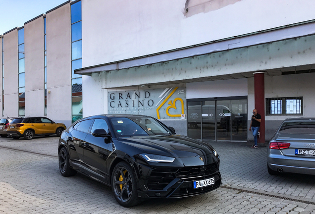 Lamborghini Urus