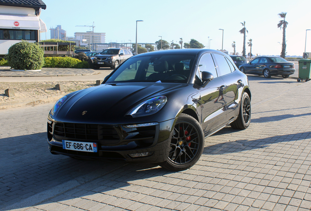 Porsche 95B Macan GTS