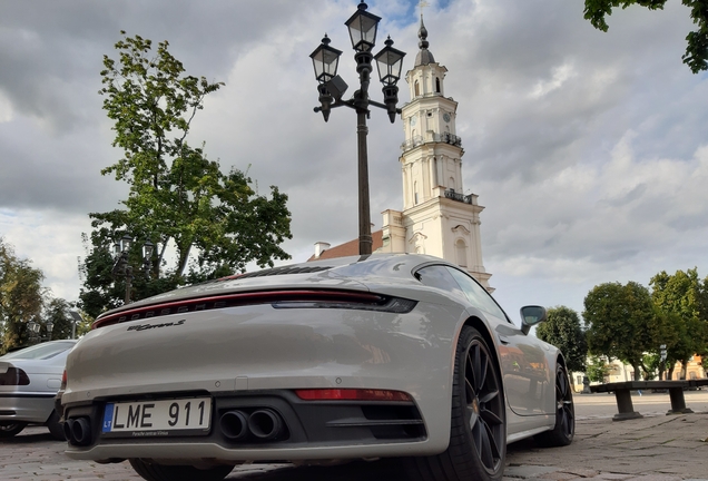 Porsche 992 Carrera S