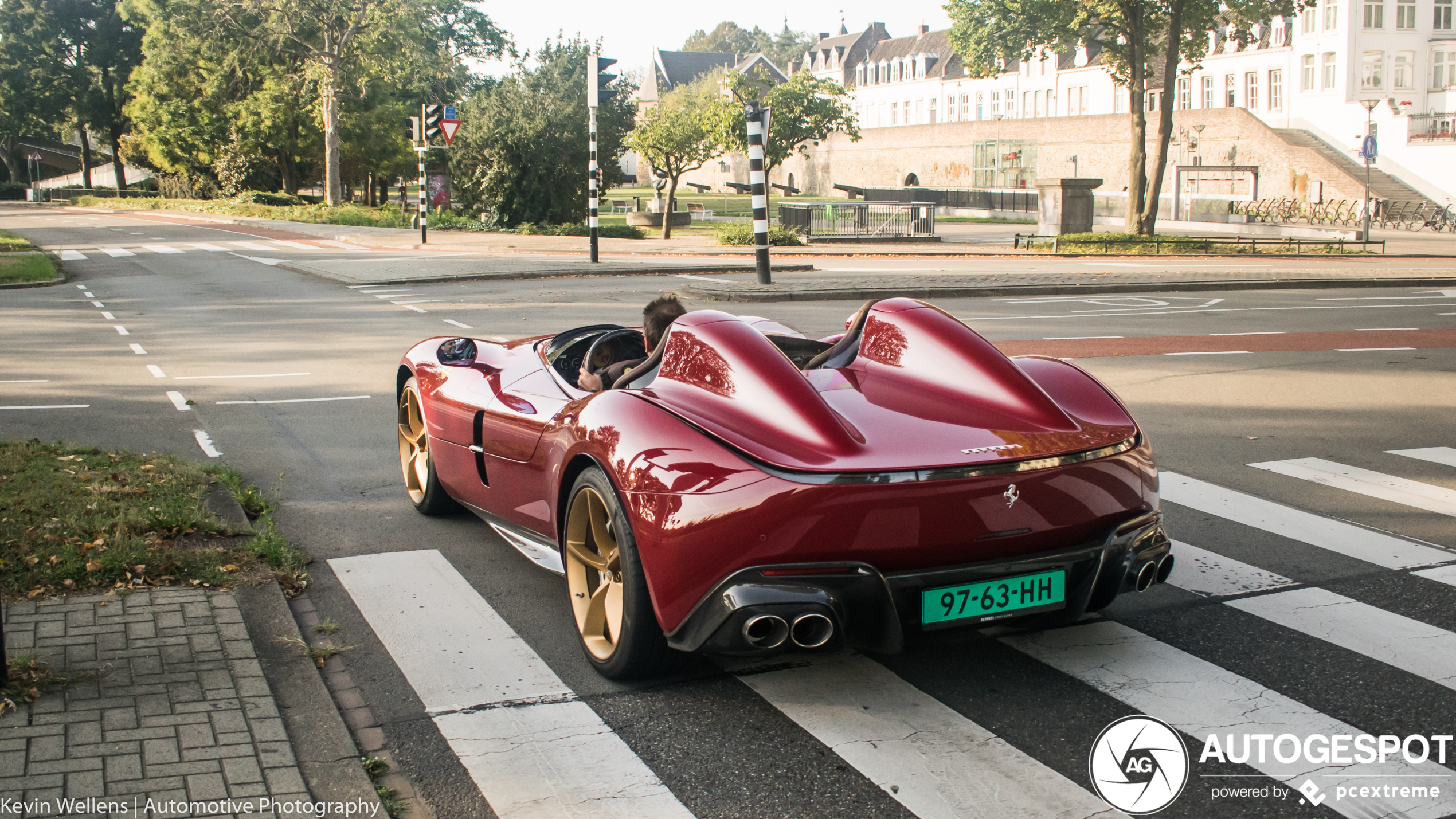 WOW! Ferrari Monza SP2 op straat in Nederland