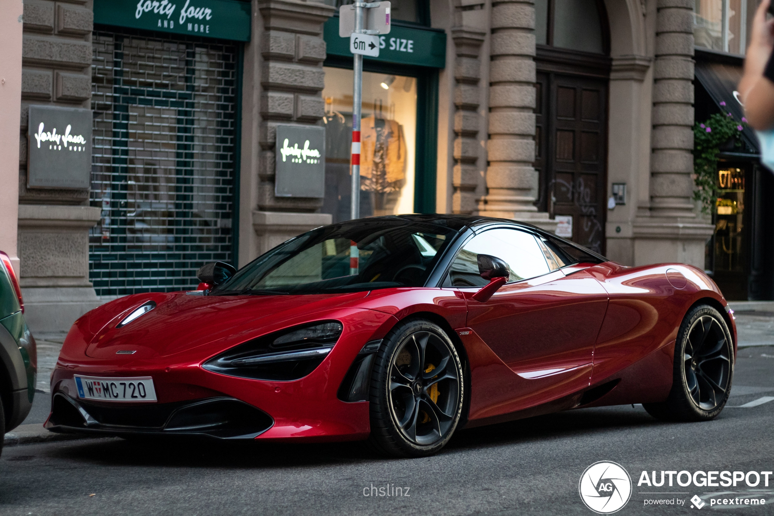 McLaren 720S Spider