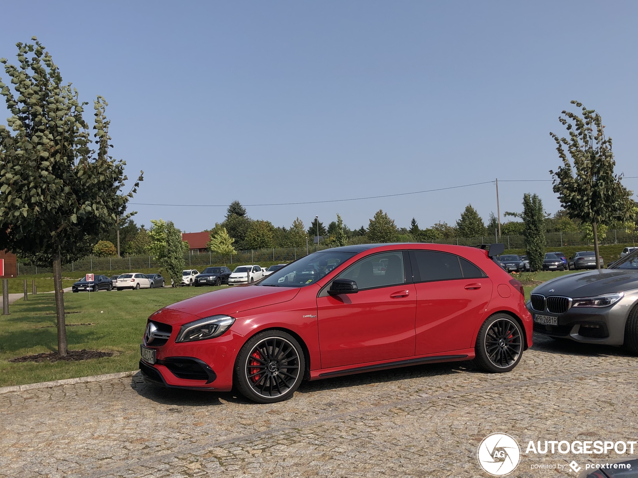 Mercedes-AMG A 45 W176 2015