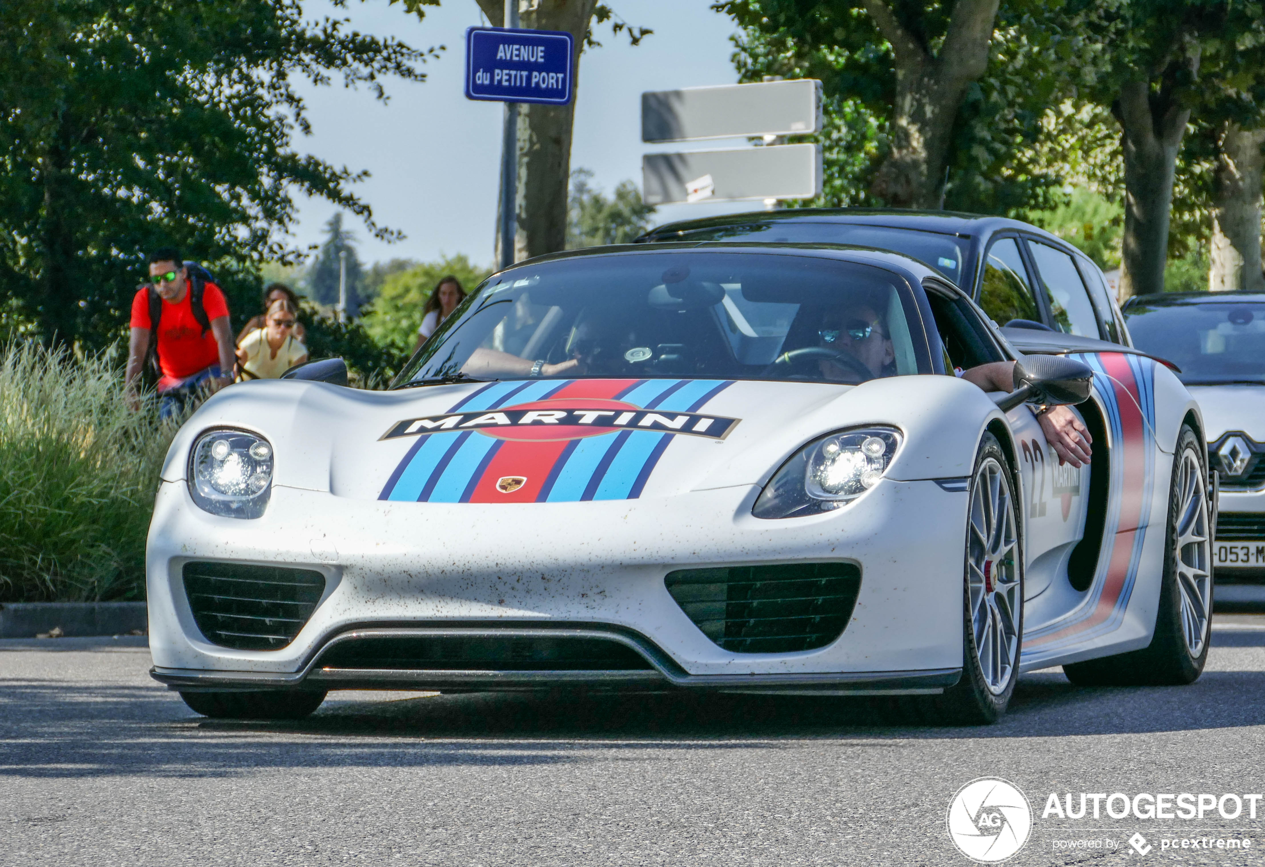 Porsche 918 Spyder Weissach Package