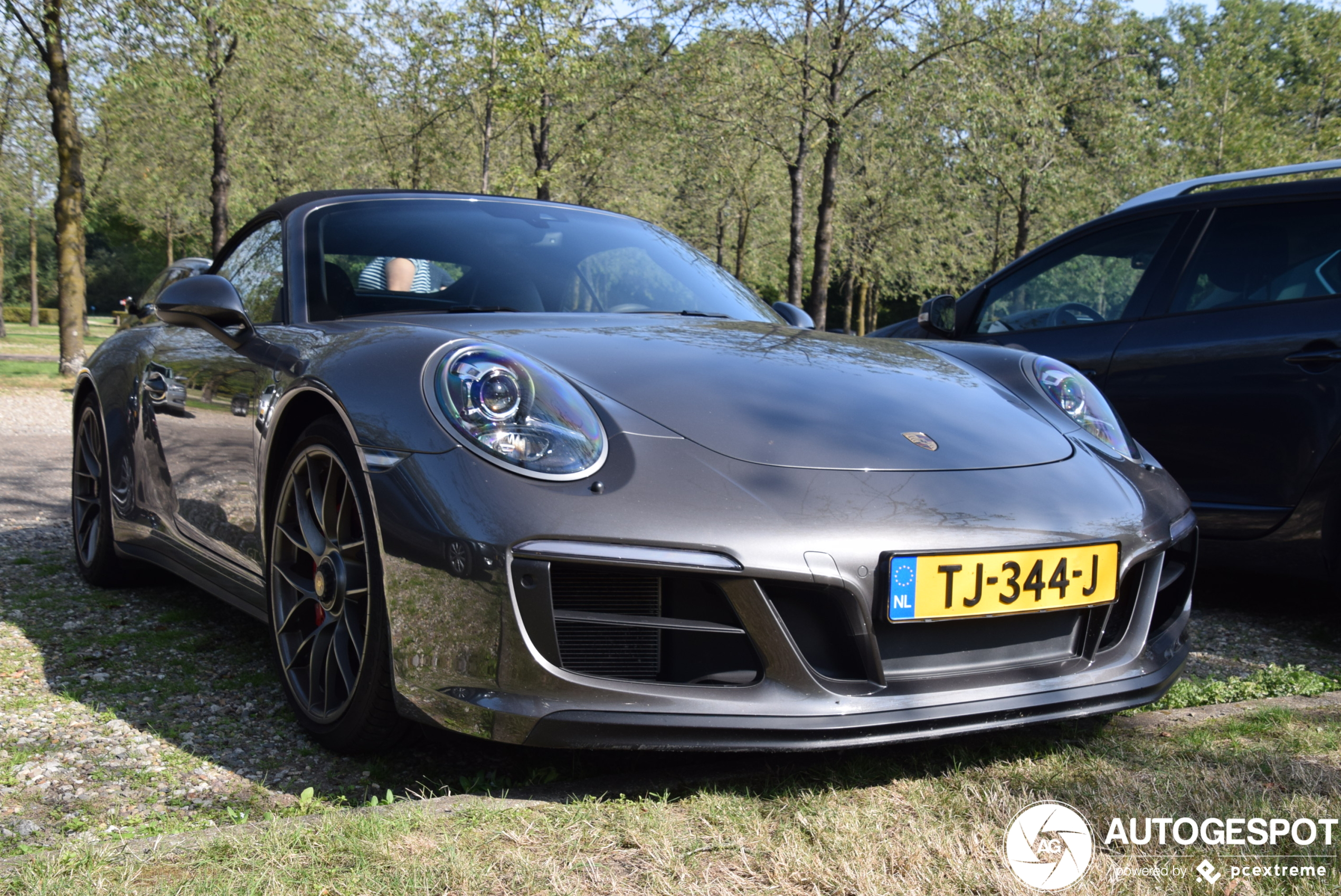 Porsche 991 Carrera 4 GTS Cabriolet MkII