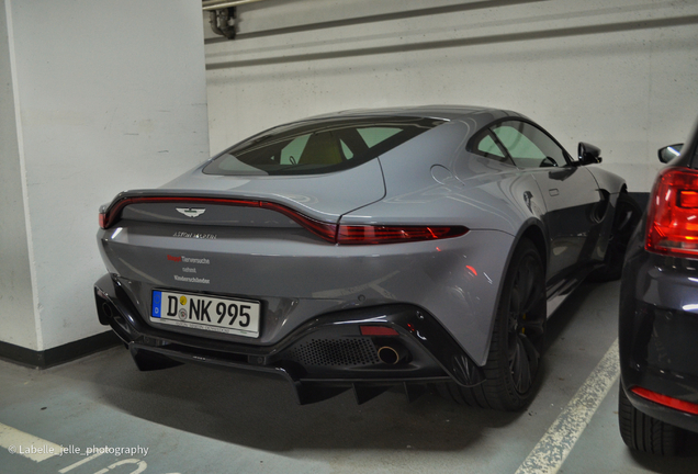 Aston Martin V8 Vantage 2018