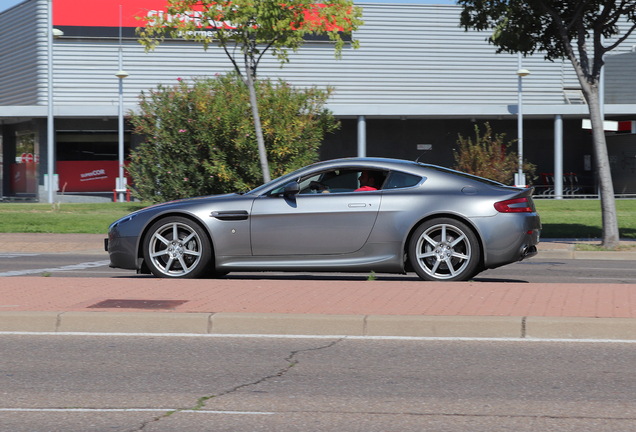 Aston Martin V8 Vantage