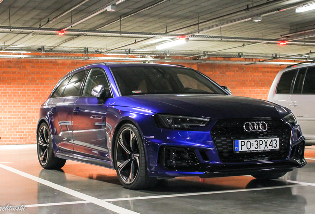 Audi RS4 Avant B9