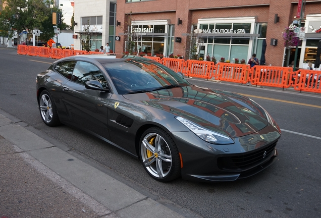 Ferrari GTC4Lusso