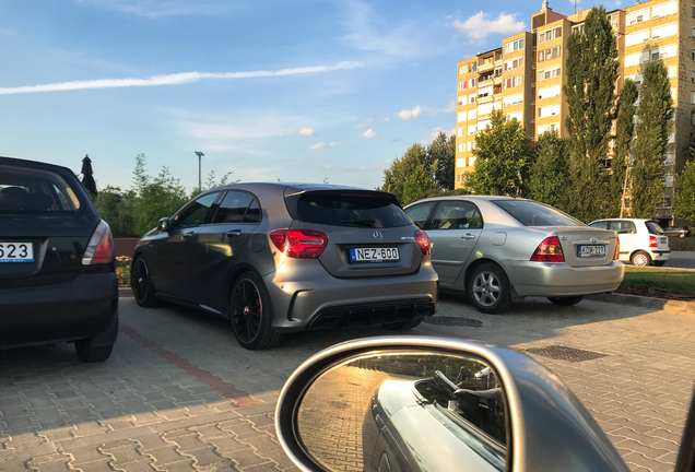 Mercedes-AMG A 45 W176 2015