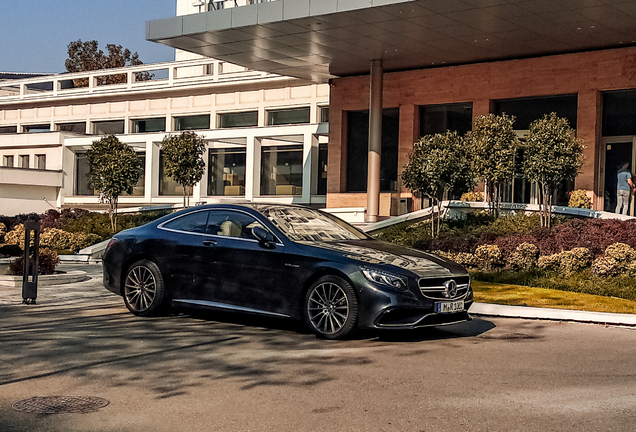 Mercedes-AMG S 63 Coupé C217