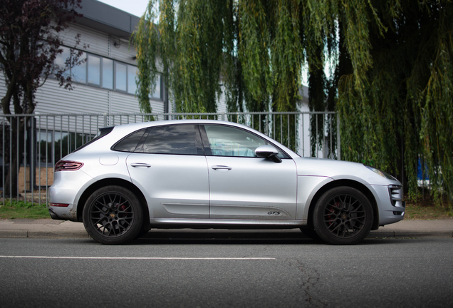 Porsche 95B Macan GTS