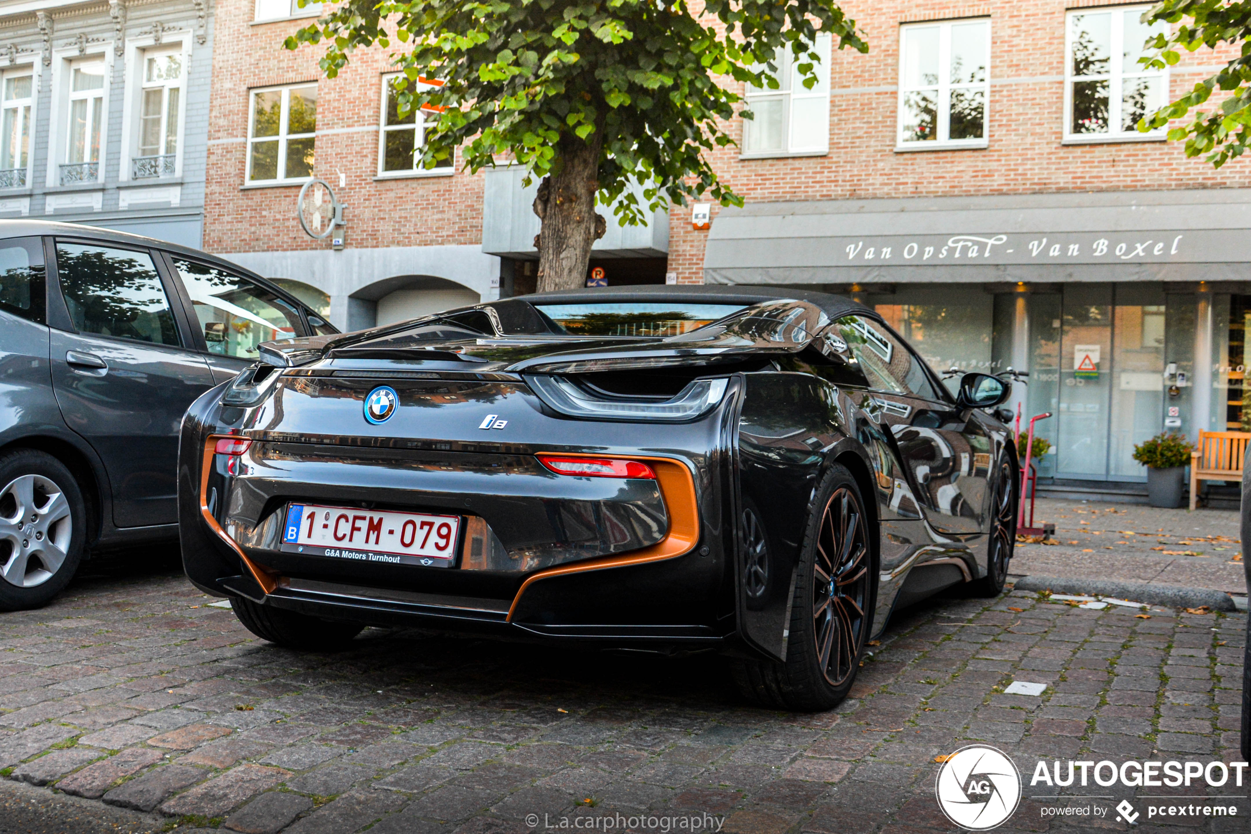 BMW i8 Roadster Ultimate Sophisto Edition