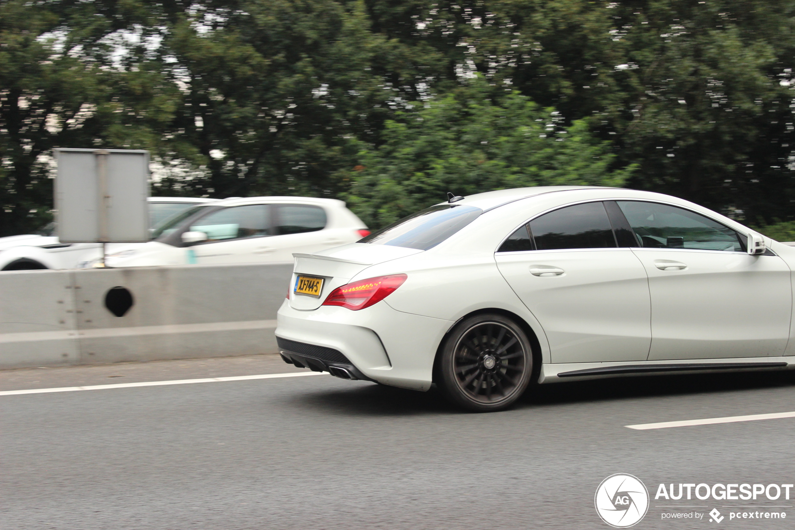 Mercedes-Benz CLA 45 AMG C117