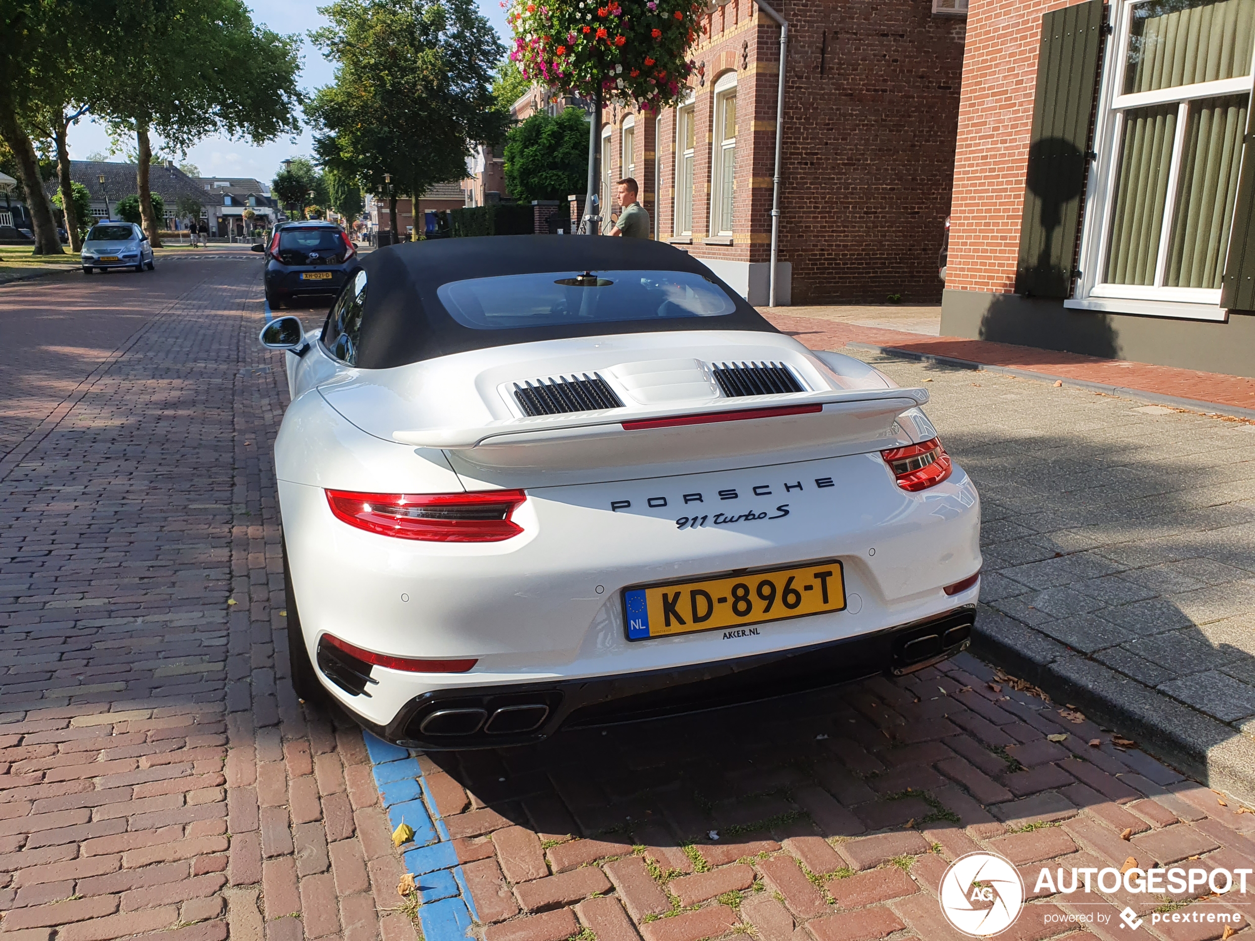 Porsche 991 Turbo S Cabriolet MkII