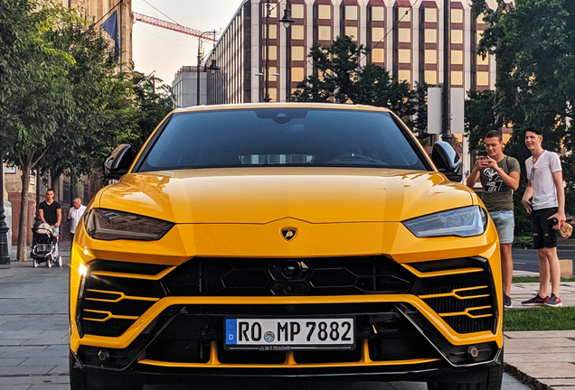 Lamborghini Urus