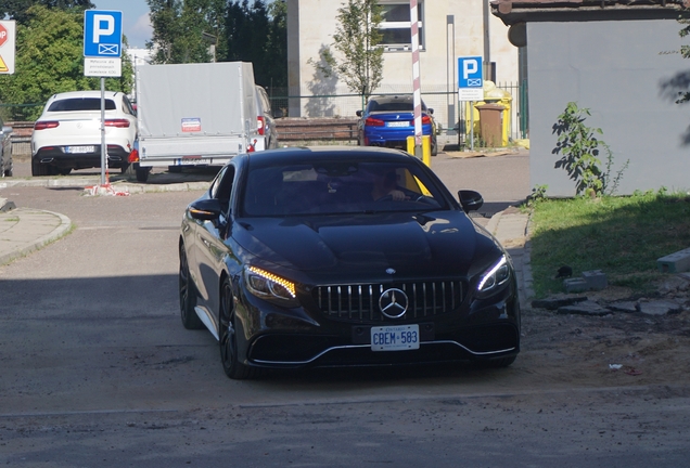 Mercedes-AMG S 63 Coupé C217