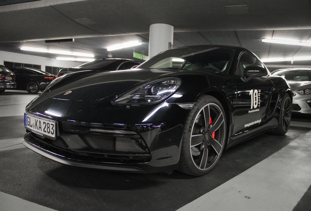 Porsche 718 Cayman GTS 4.0