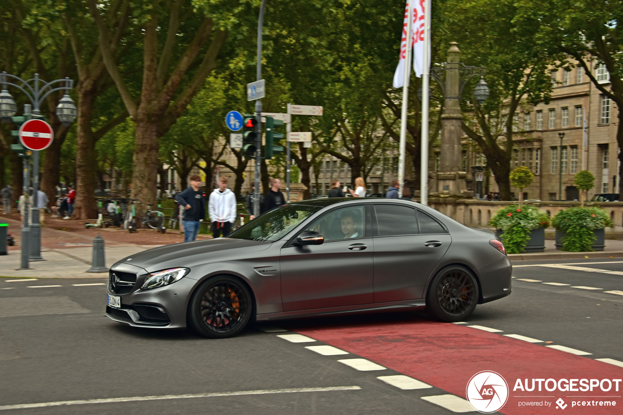 Mercedes-AMG C 63 S W205