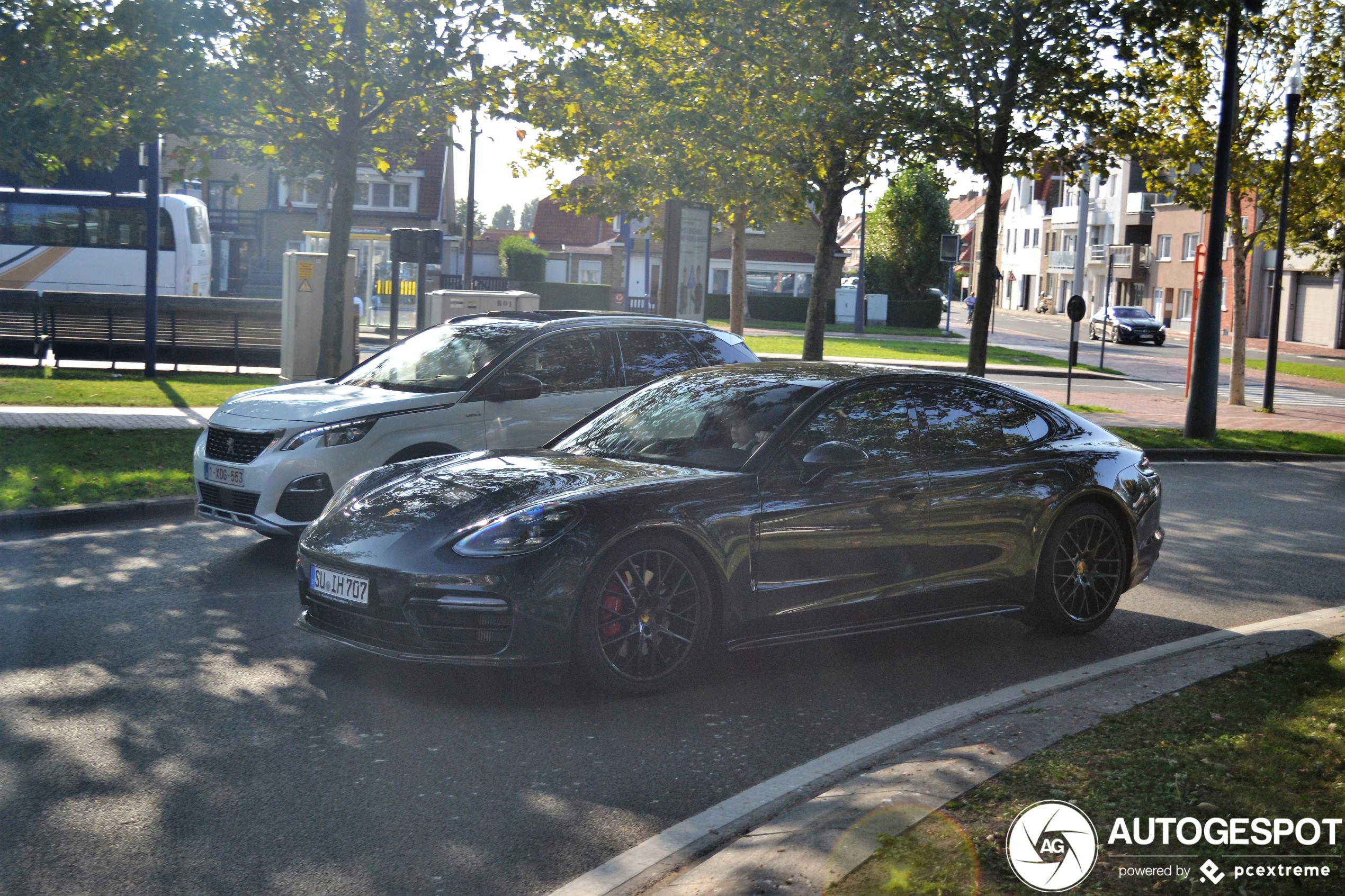 Porsche 971 Panamera GTS MkI