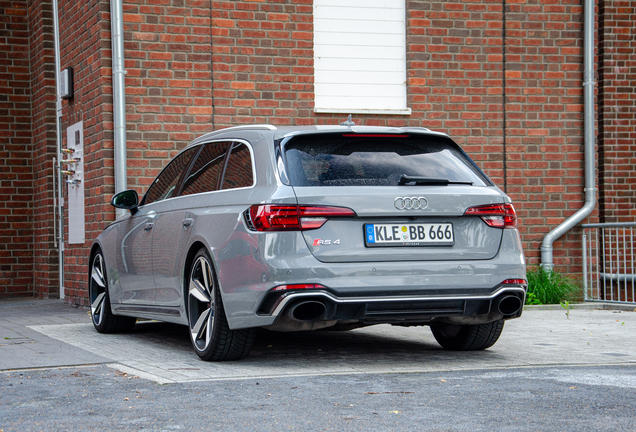 Audi RS4 Avant B9