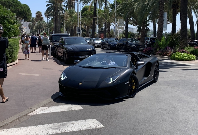 Lamborghini Aventador S LP740-4 Roadster