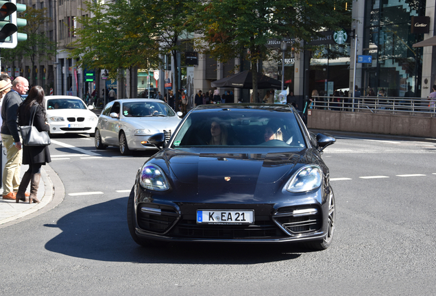 Porsche 971 Panamera Turbo