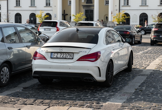 Mercedes-Benz CLA 45 AMG C117