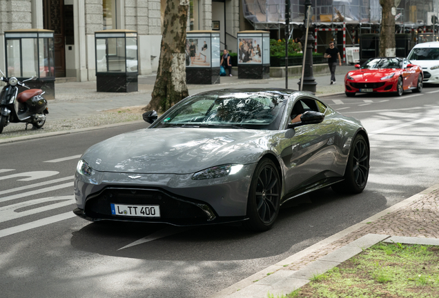 Aston Martin V8 Vantage 2018