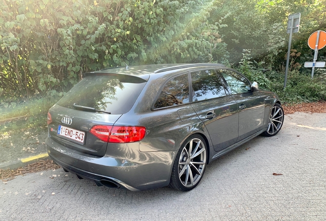 Audi RS4 Avant B8