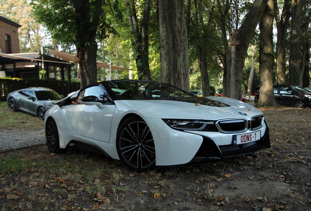 BMW i8 Roadster