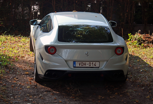 Ferrari FF