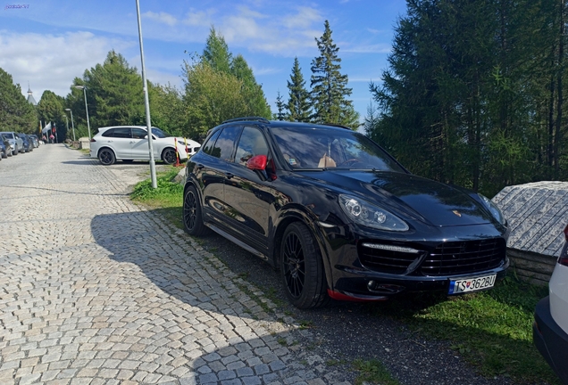 Porsche 958 Cayenne Turbo S