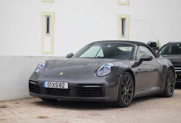 Porsche 992 Carrera 4S Cabriolet