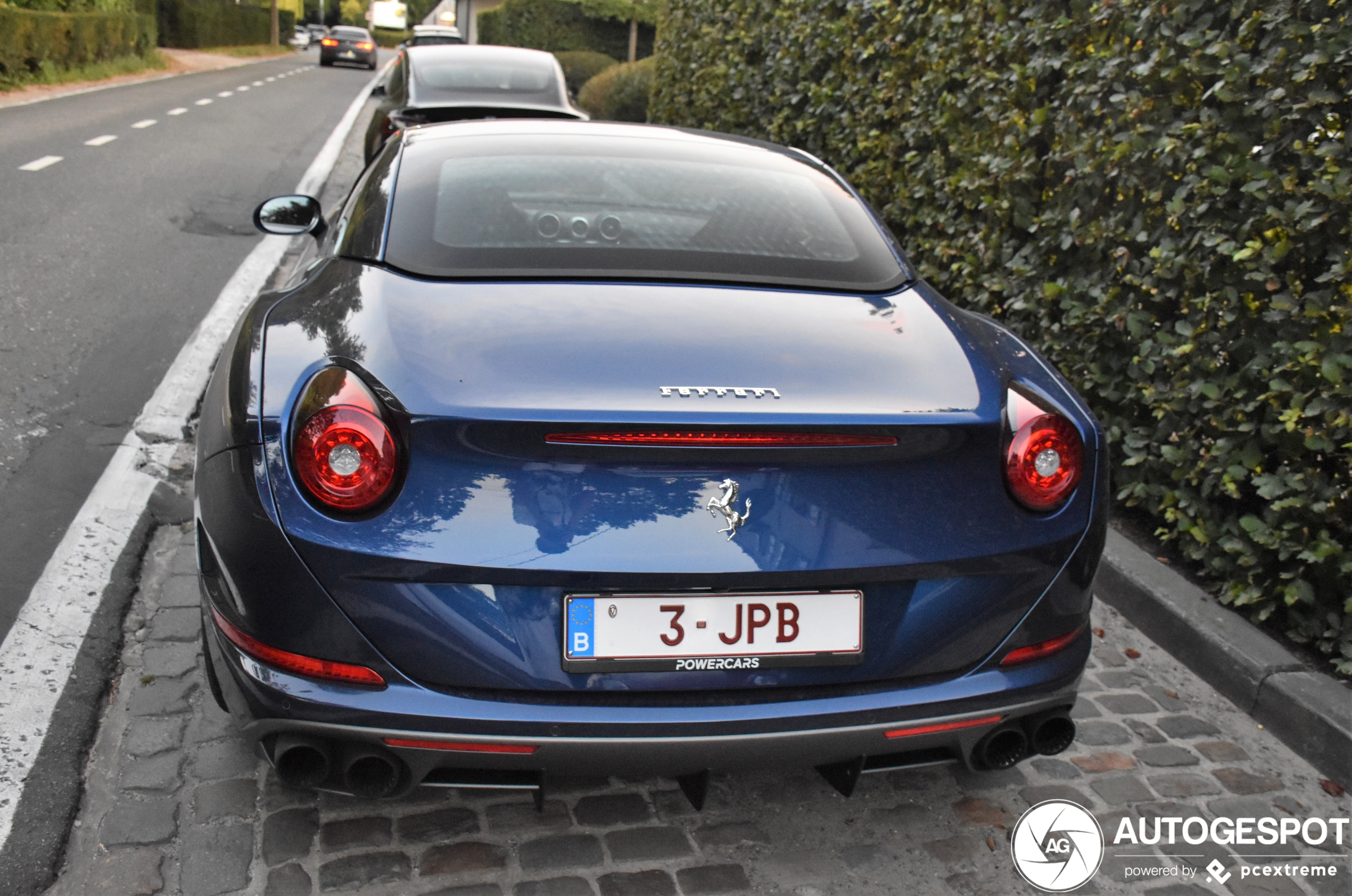 Ferrari California T