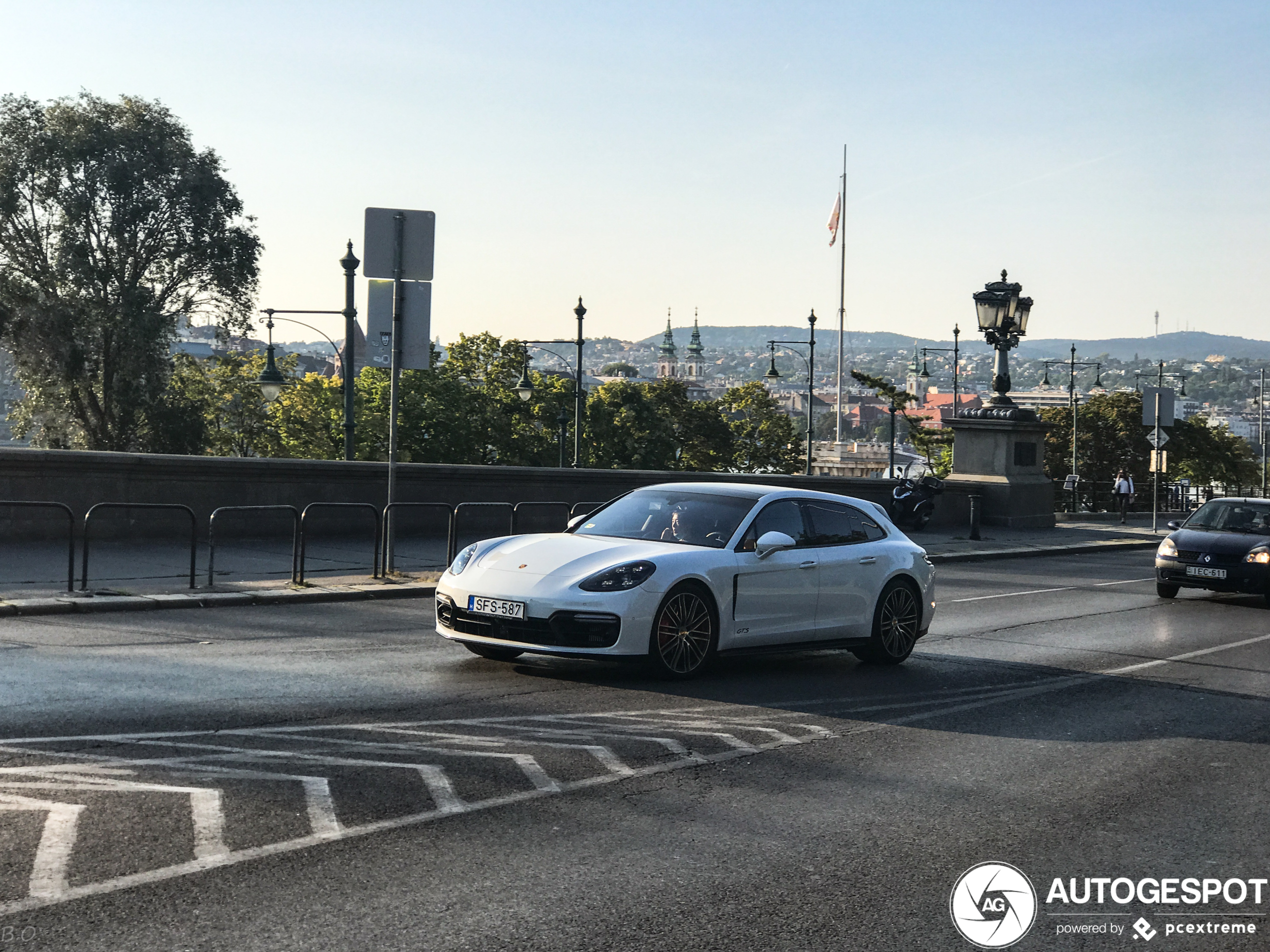 Porsche 971 Panamera GTS Sport Turismo