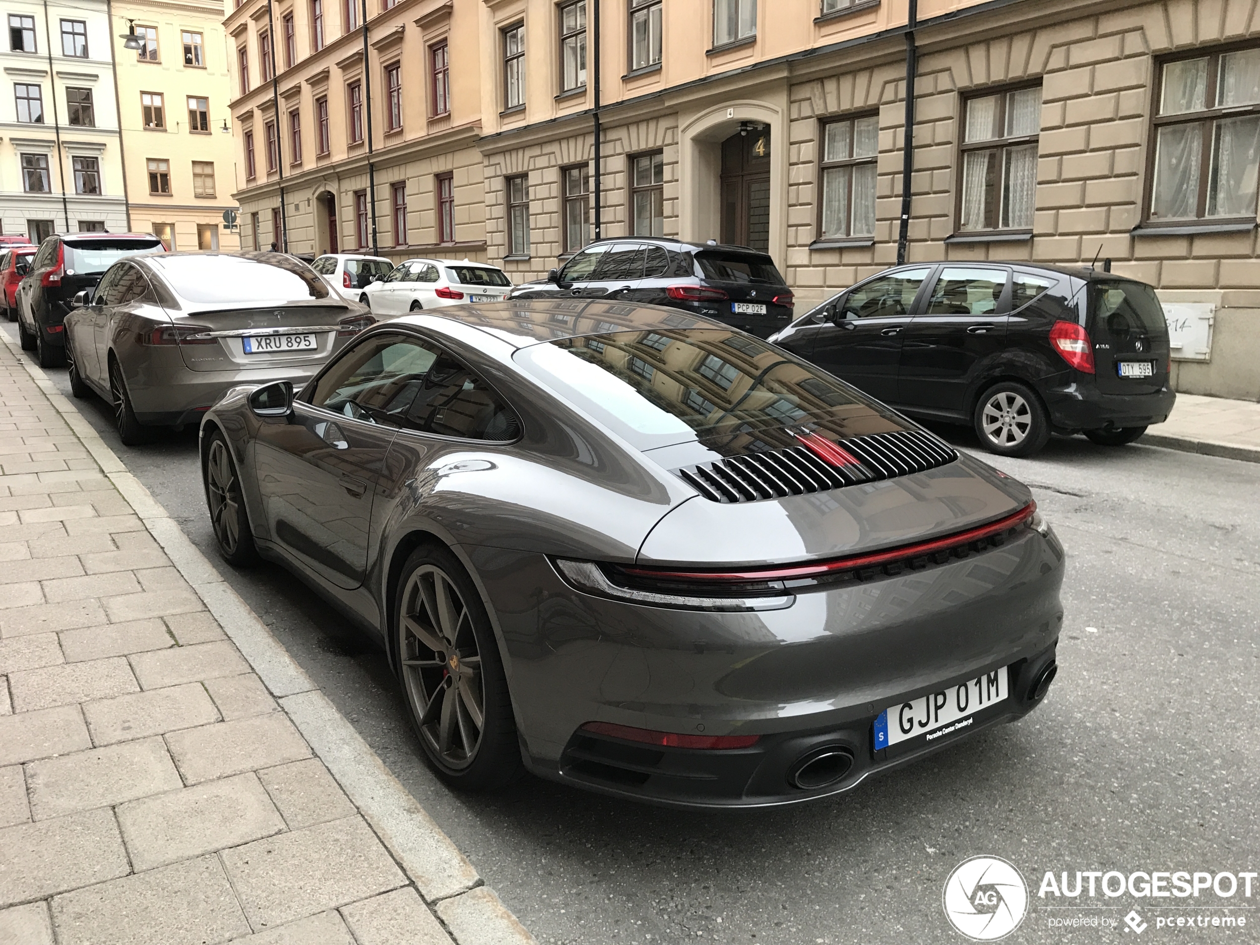 Porsche 992 Carrera 4S