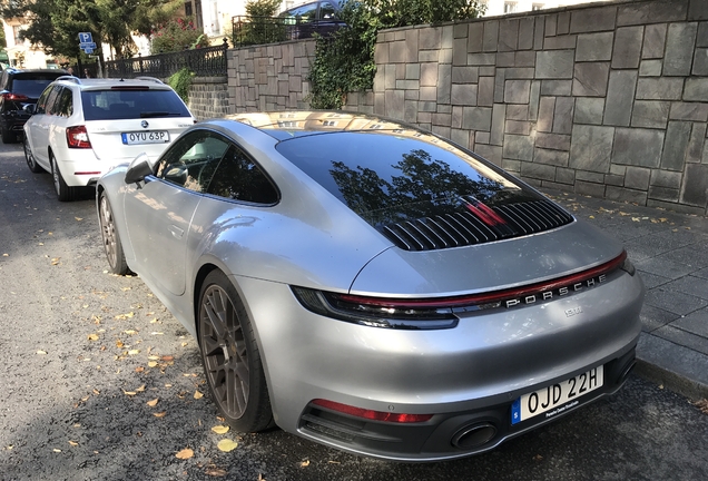 Porsche 992 Carrera 4S