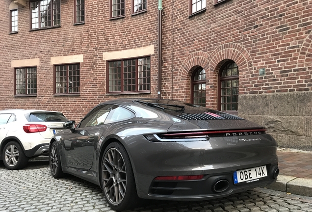 Porsche 992 Carrera 4S