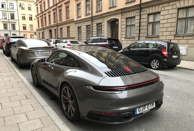 Porsche 992 Carrera 4S