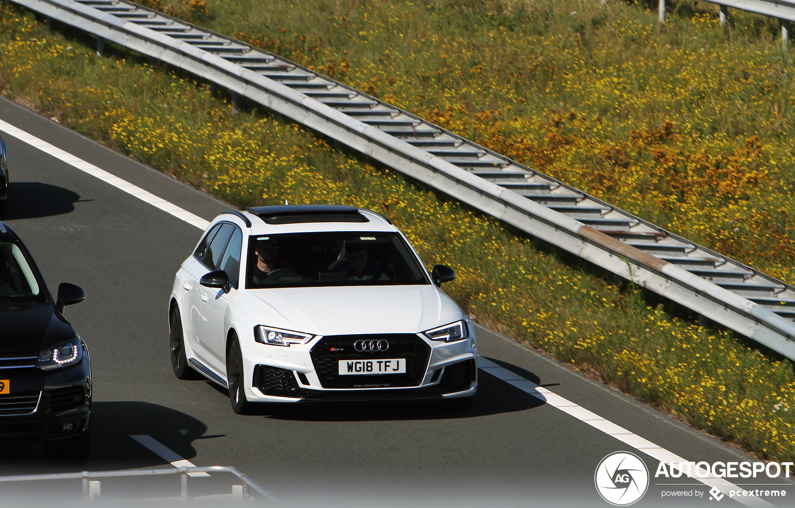 Audi RS4 Avant B9