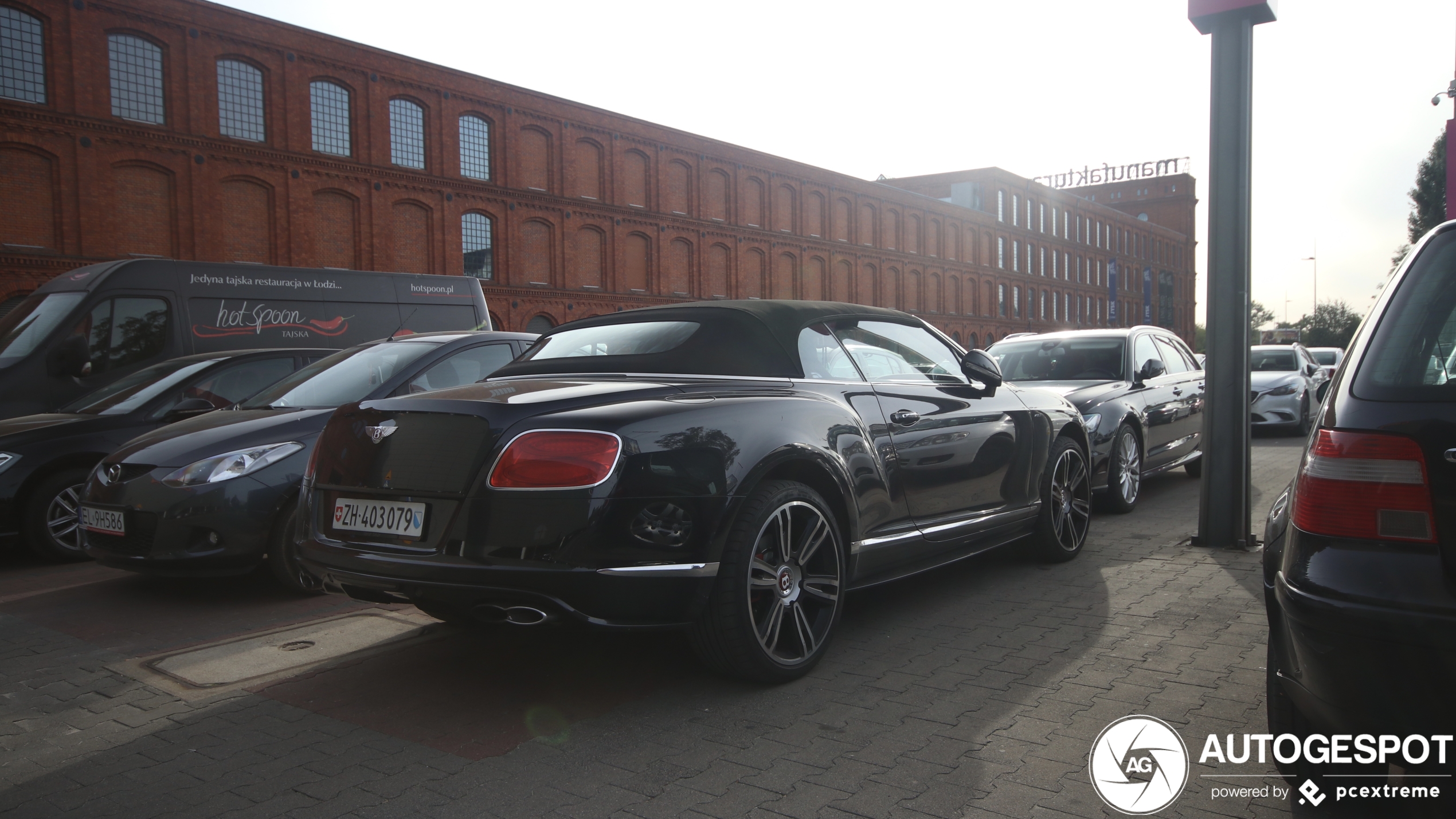 Bentley Continental GTC V8 S