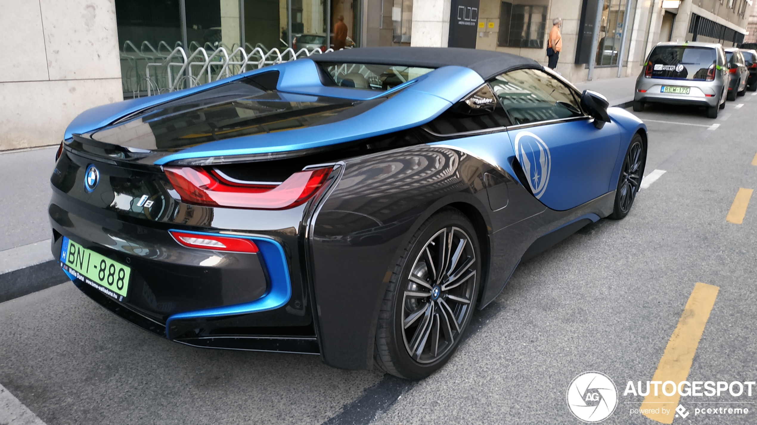 BMW i8 Roadster