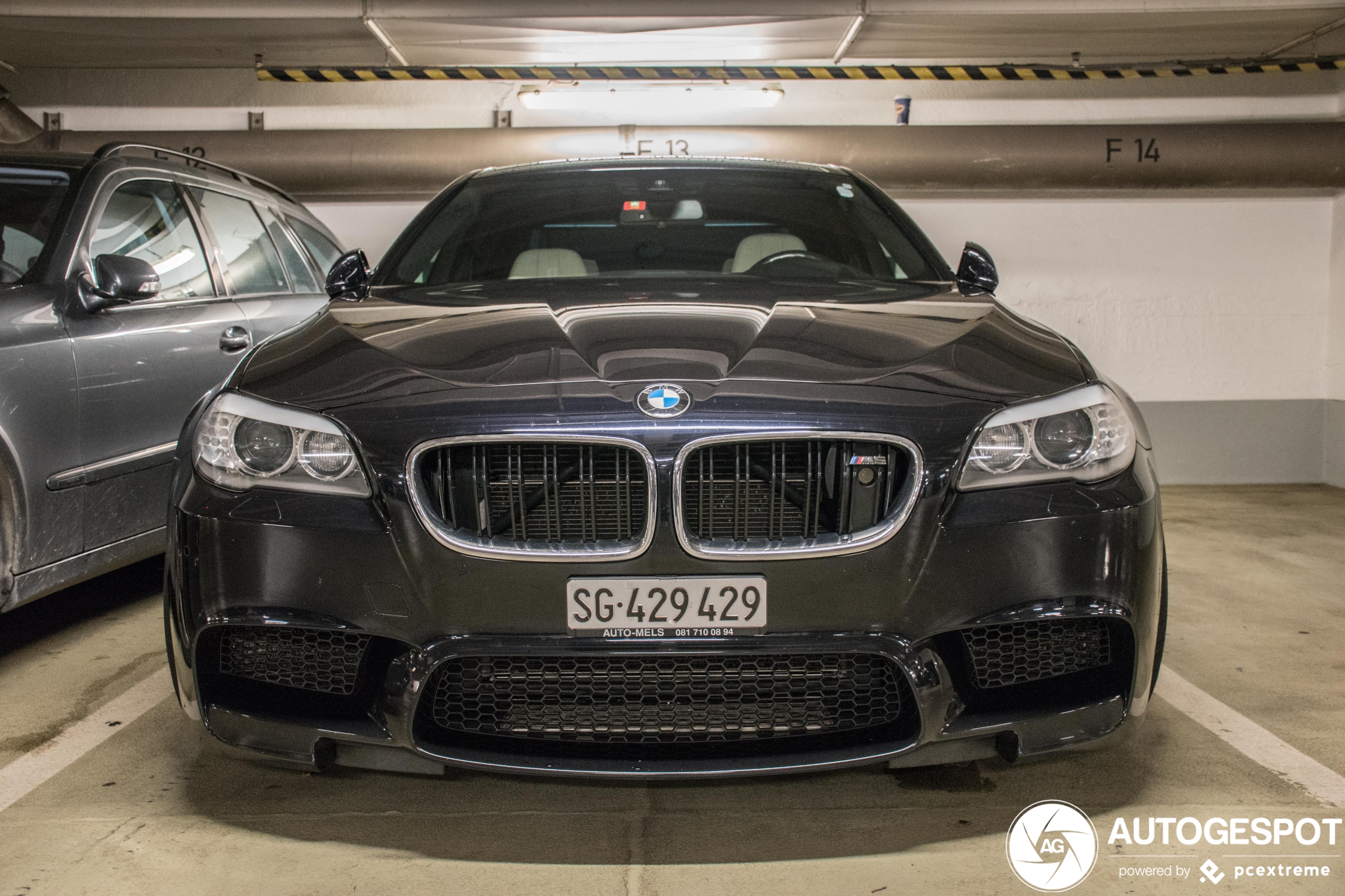 BMW M5 F10 2011