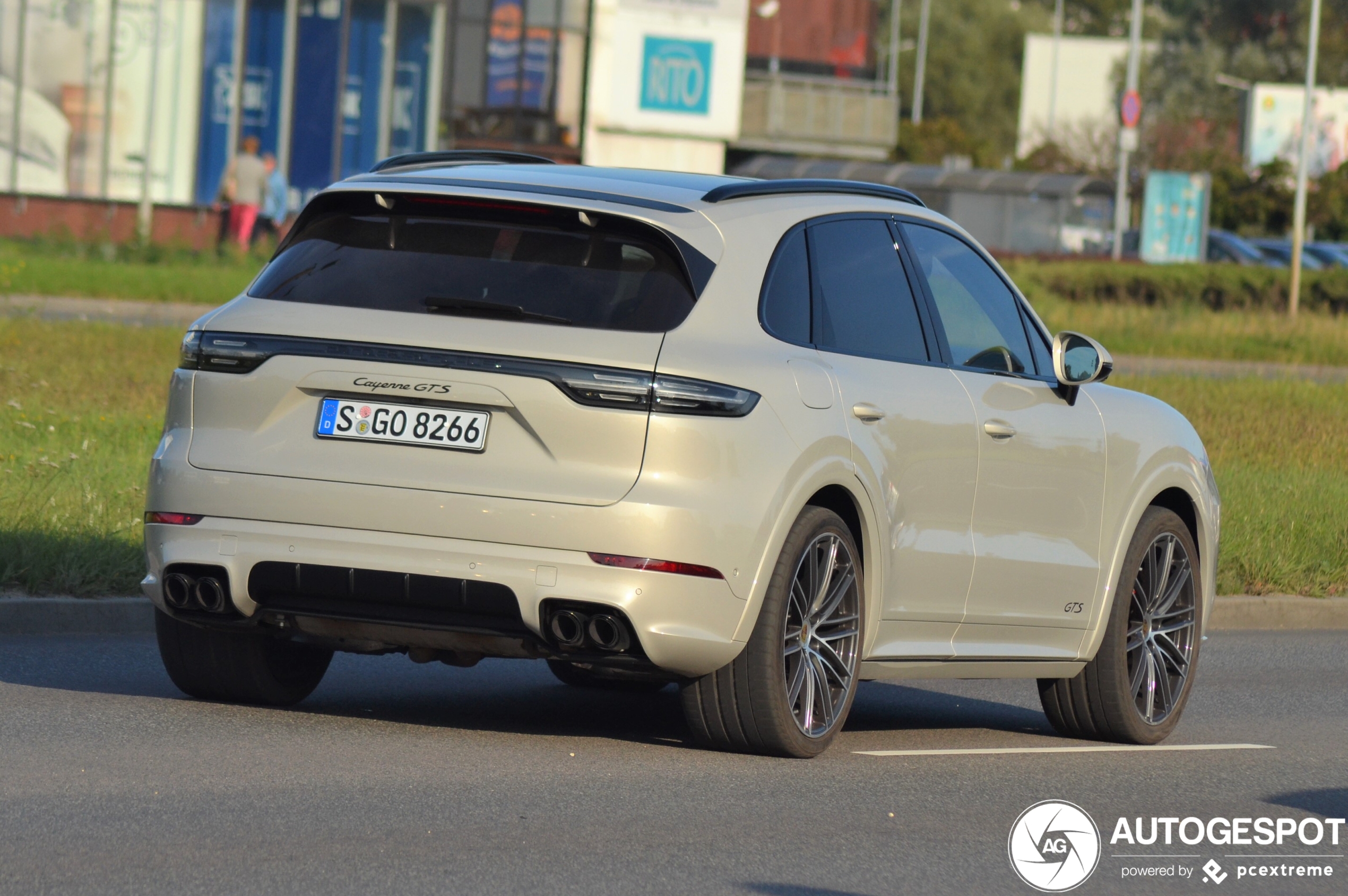 Porsche 9YA Cayenne GTS